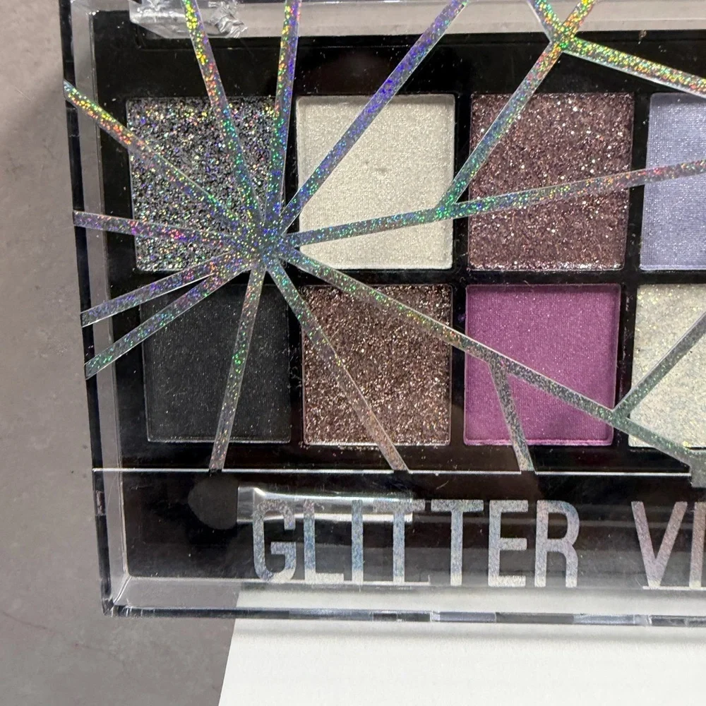💙3/$20 Hard Candy Glitter Vibes Eyeshadow Palette - Multicolor